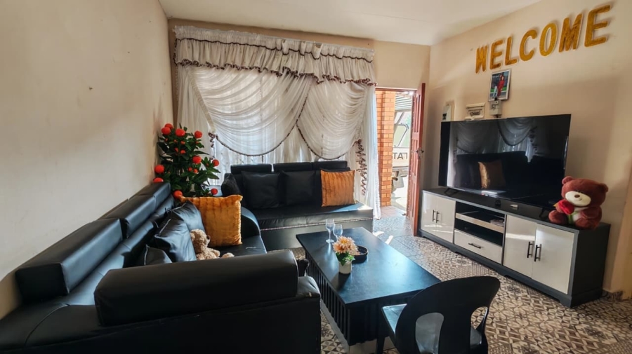 2 Bedroom Property for Sale in Rustenburg Central North West
